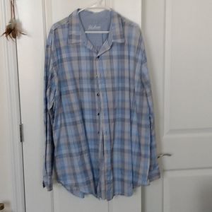 VAN HEUSEN MEN'S BUTTON DOWN SHIRT